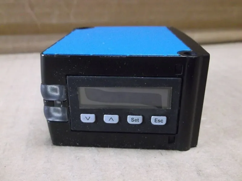 Фотоэлектрический датчик DS50-P1112 Sick Distance Photoelectric Sensor Switch 10