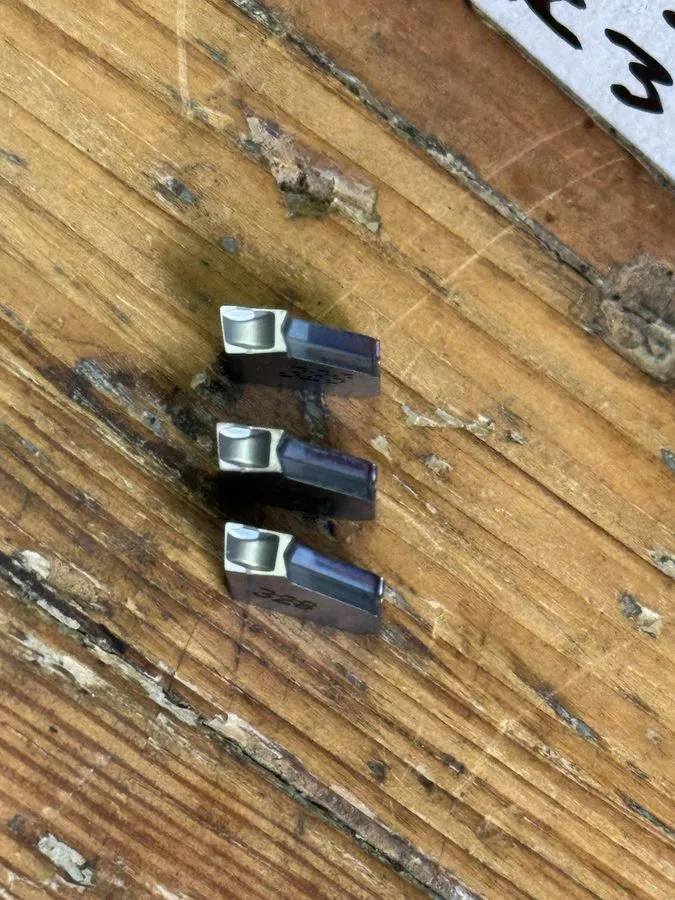 Режущий инструмент ISCAR Cutoff Insert GFR3-8D IC328 6002502 GFR 3 8D