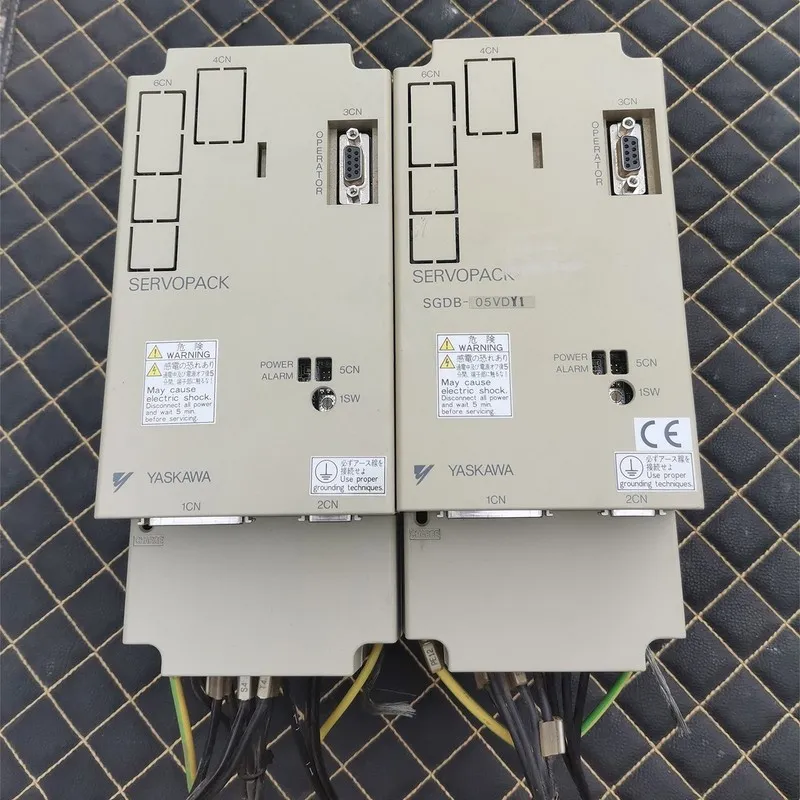 Сервопривод One yaskawa Servo Driver SERVOPACK SGDB-05VDY1 DHL SHIP