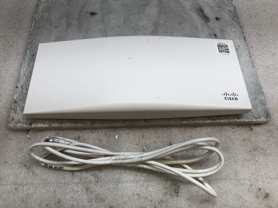 Точка доступа Wi-Fi Cisco Meraki MR56 WiFi 6 Indoor Wireless Access Point UNCLAI