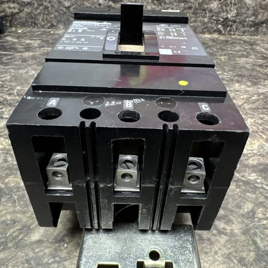 Автоматический выключатель Square D FI36030 30 amp 200kA@480V 3P I line Circuit 
