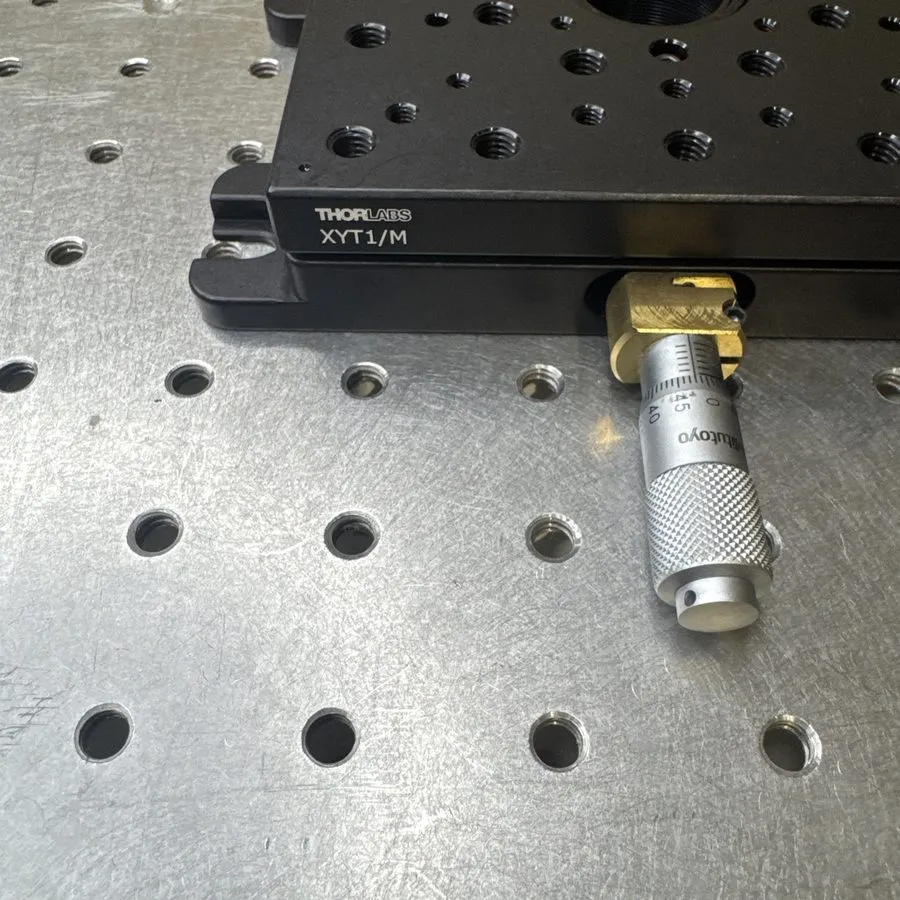 Электронный компонент Thorlabs XYT1/M XY Stage with Ø1" Hole, 13 mm Travel, Metr
