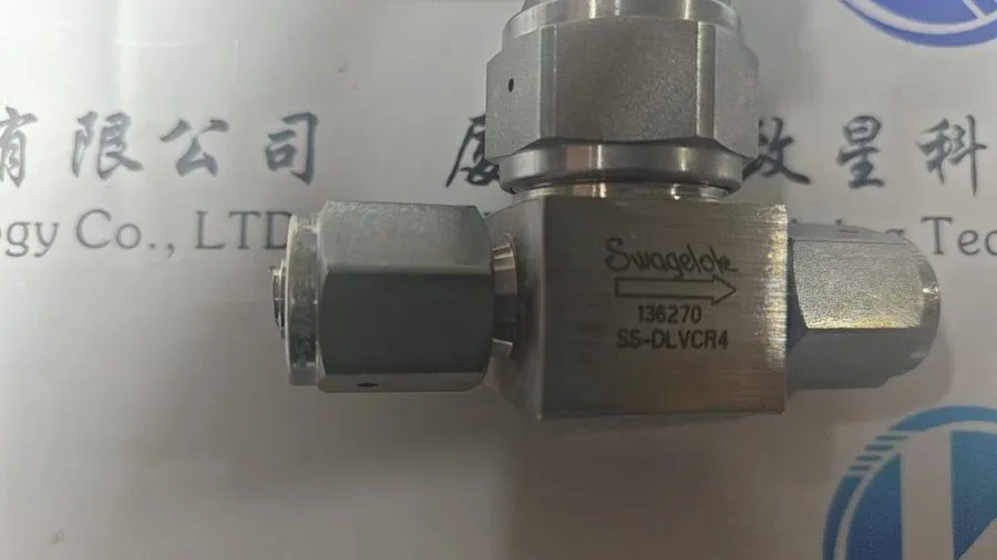 Клапан Swagelok SS-DLVCR4 Stainless Steel Diaphragm Valve 1/4" VCR