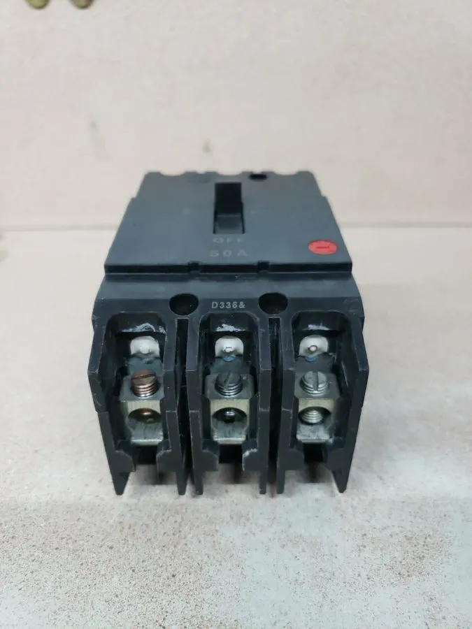 Автоматический выключатель GE TEY350 Circuit Breaker 3 Pole 50 Amp 480V Refurbis