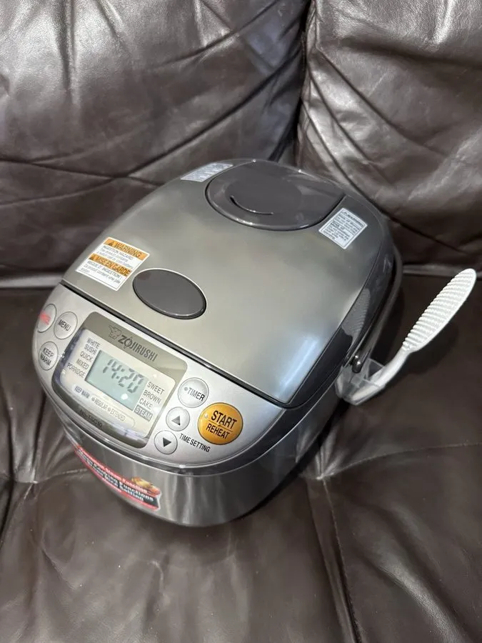 Рисоварка NS-TSC10 5-1/2-Cup (Uncooked) Micom Rice Cooker and Warmer, 1.0-Liter