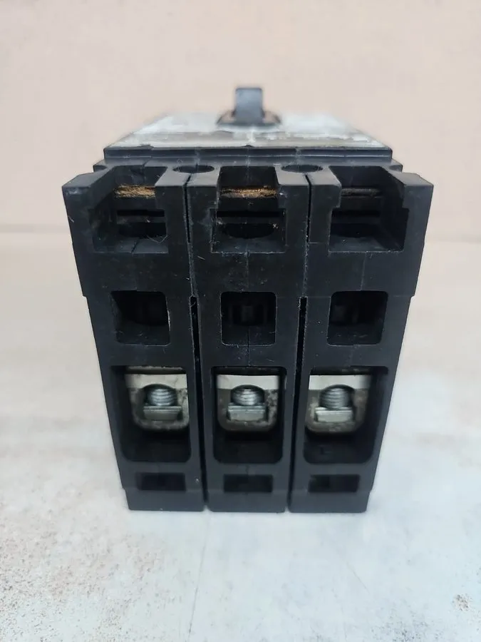 Автоматический выключатель Siemens HED43B030 Sentron Series Circuit Breaker 30A