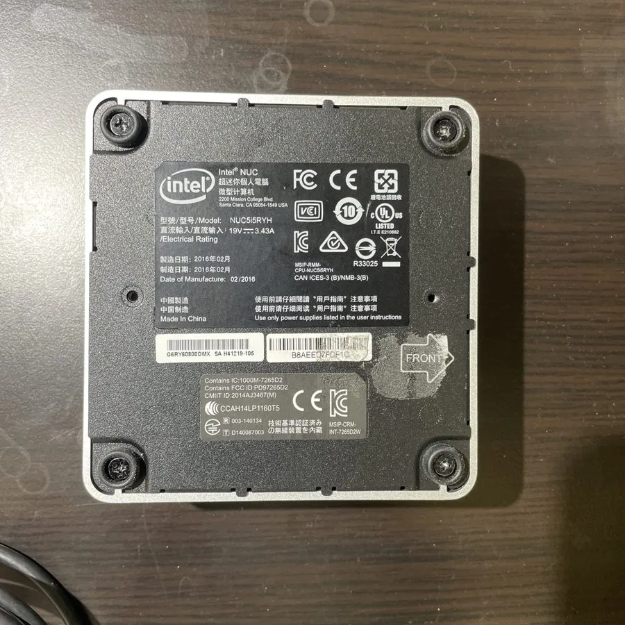 SSD-накопитель Intel NUC NUC5i5RYH Tiny PC i5-5250U 8GB RAM 500GB SSD Win 10 NO 