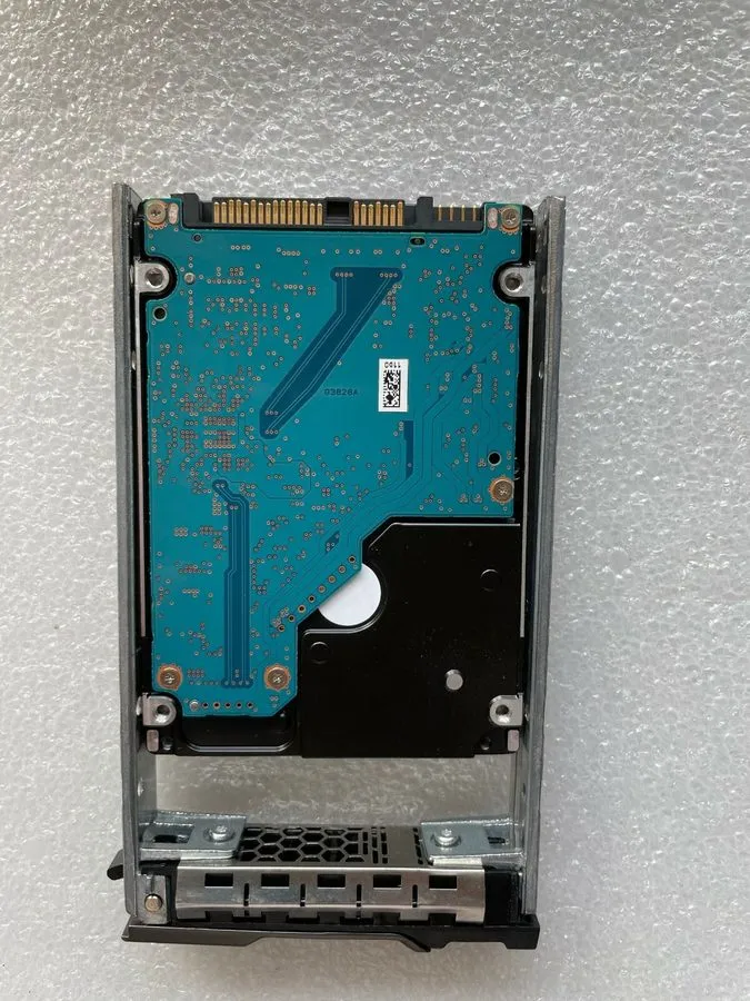 Жёсткий диск Dell 600GB 15K 2.5 Enterprise Class SAS 12Gb/s HDD 512N AL13SXB60EN