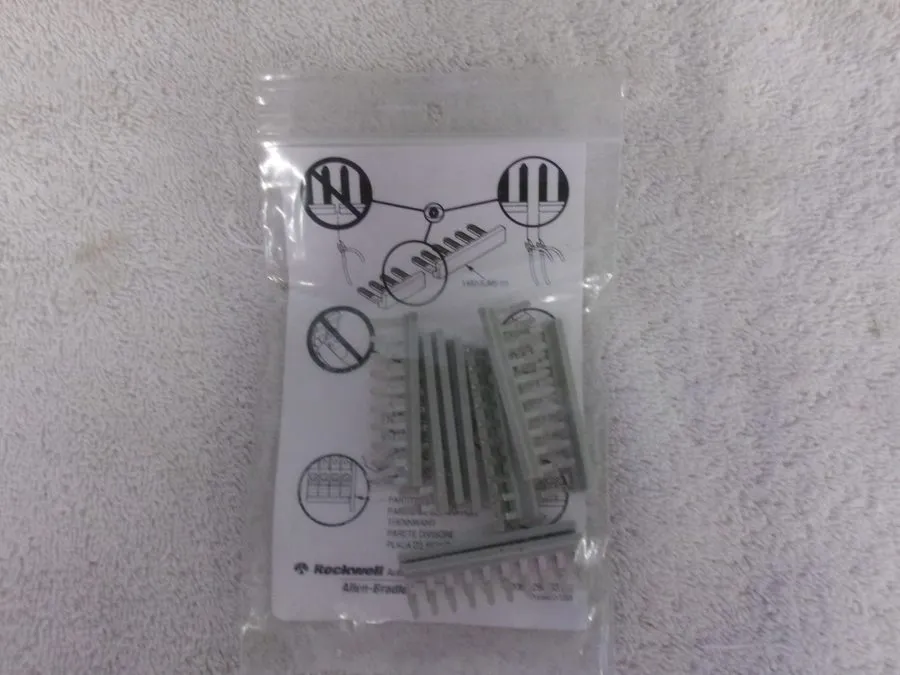 Клеммник Allen Bradley Bulletin 1492 Side Jumper 1492-SJM5-10 Ser B per bag