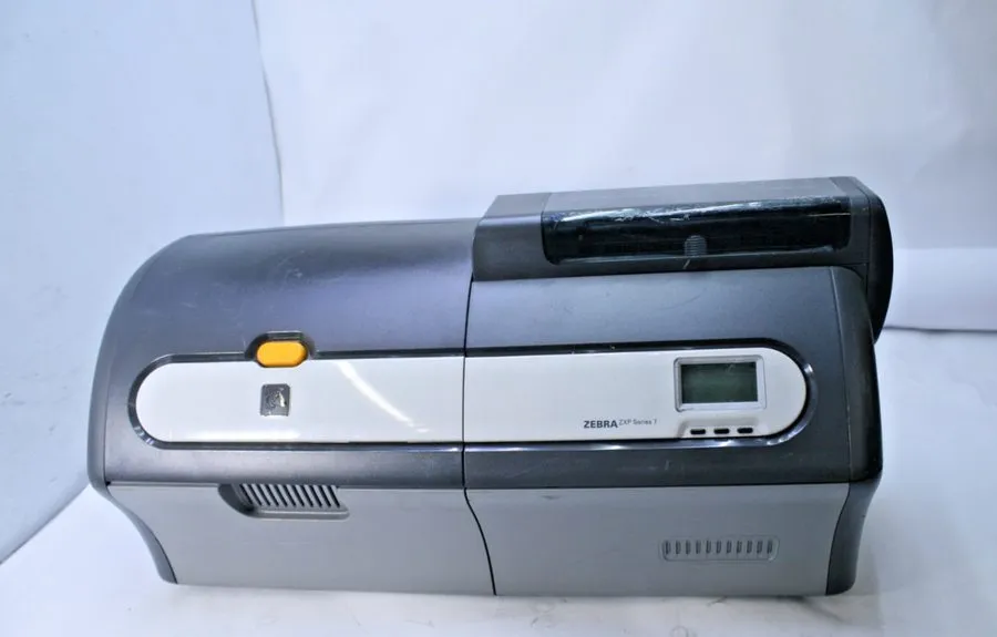 Принтер этикеток Zebra ZXP-7 Series Single Side ID Card Badge Printer Bundle Z71