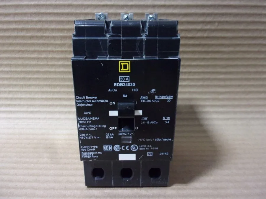 Автоматический выключатель Square D EDB34030 Circuit Breaker 30A 3-Pole 480V AC 