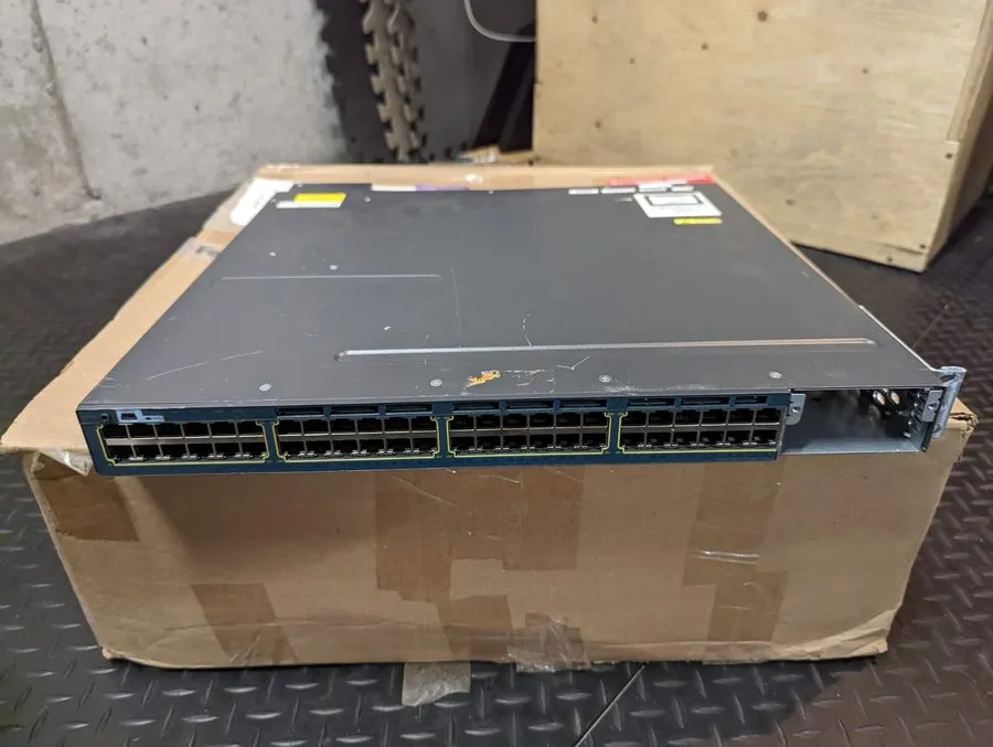 Коммутатор Cisco WS-C3560X-48PF-L Ethernet PoE+ ports w/ 1100W AC P/S
