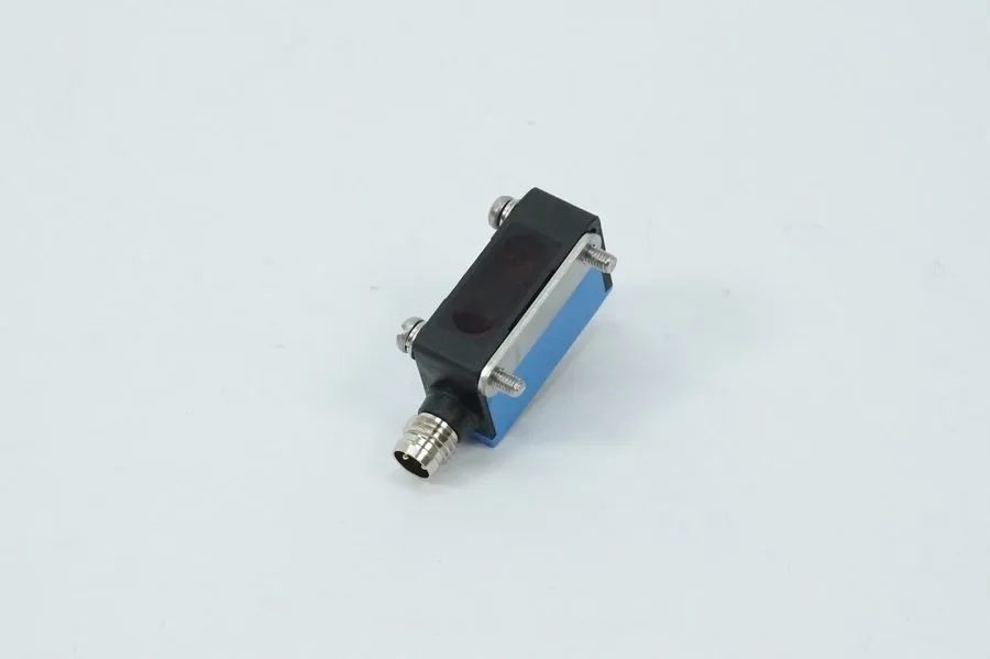 Датчик приближения SICK WTB140-P420 Photoelectric Proximity Sensor ,PNP