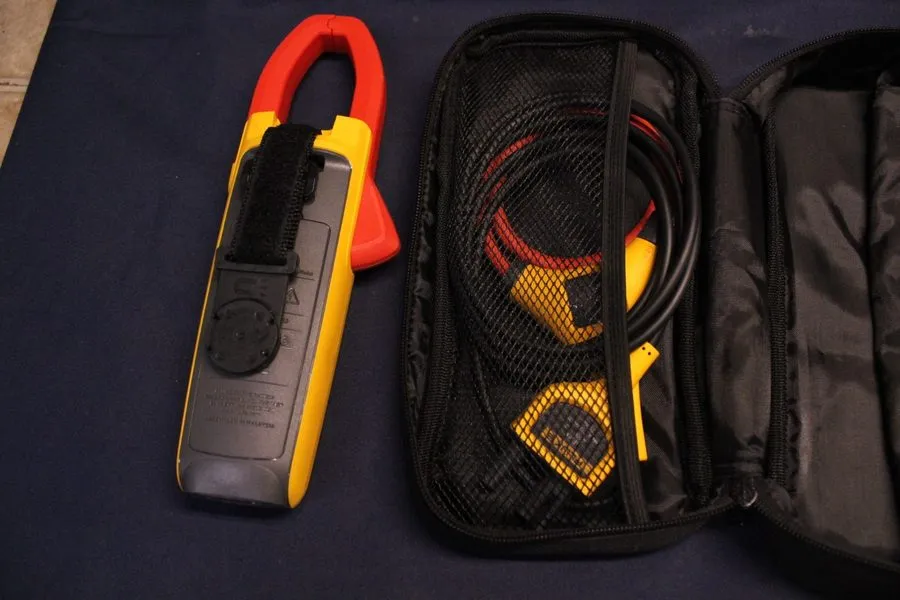 Тестер Fluke 376 True RMS AC/DC Clamp Meter with Iflex — фото лота 1