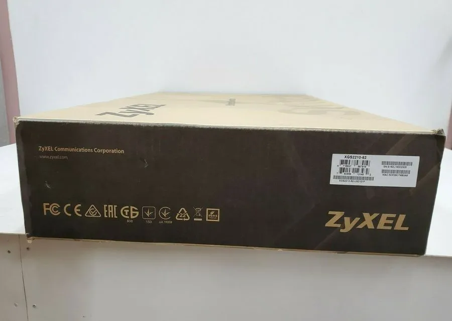 Коммутатор Zyxel Network XGS2210-52 48Port Gigabit L2 Managed Switch 4 SFP 10GbE — фото лота 3