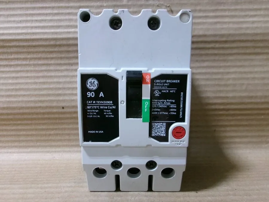 Автоматический выключатель GE General Electric TEYH TEYH3090B 3 Pole 90 Amp 480V