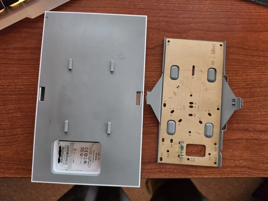 Точка доступа Wi-Fi Cisco Meraki MR42 WiFi 6 Indoor Wireless Access Point UNCLAI