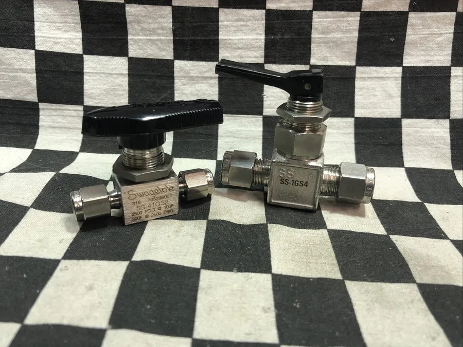 Клапан Swagelok SS-1GS4 Stainless Steel Toggle Valve Box of 3 FNOB