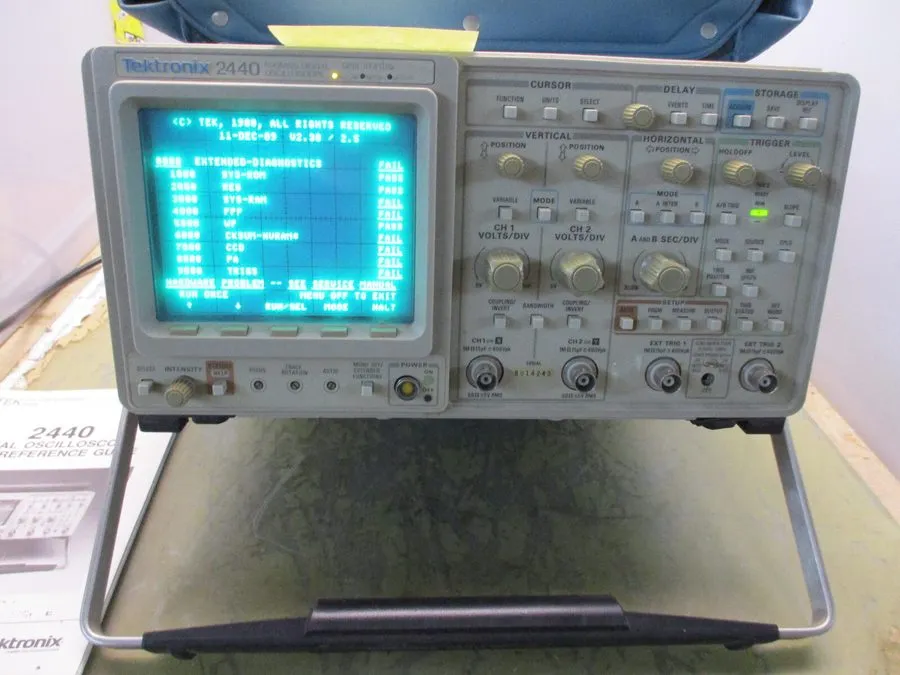 Осциллограф TEKTRONIX 2440 500 MS/s DIGITAL OSCILLOSCOPE