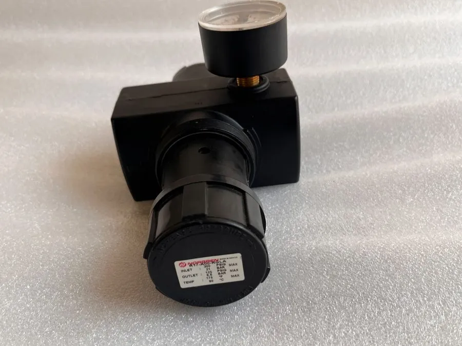 Трубопроводная арматура IMI Norgren R17-A00-RGLA Air Pressure Regulator 1-1/4" P — фото лота 1