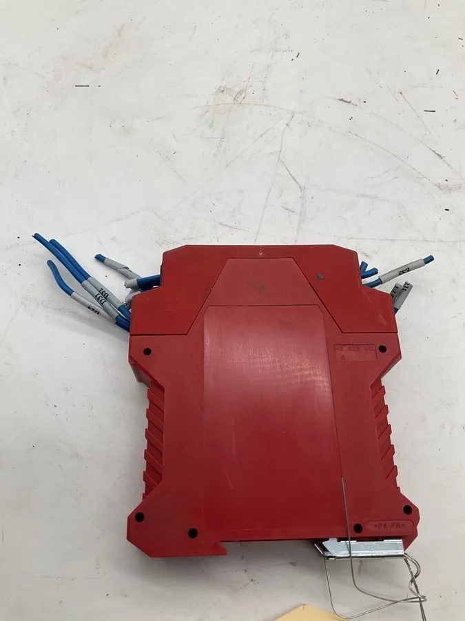 Реле безопасности ALLEN-BRADLEY MSR127TP Guardmaster Safety Relay