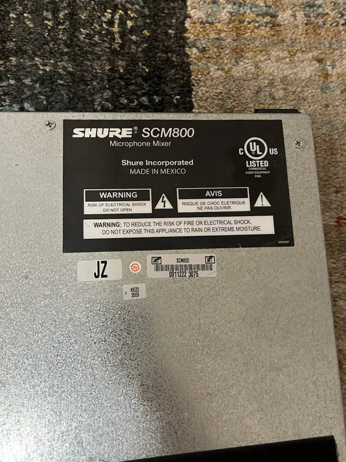 Микшерный пульт Shure SCM800 Rackmount Professional 8 Channel Microphone Mixer