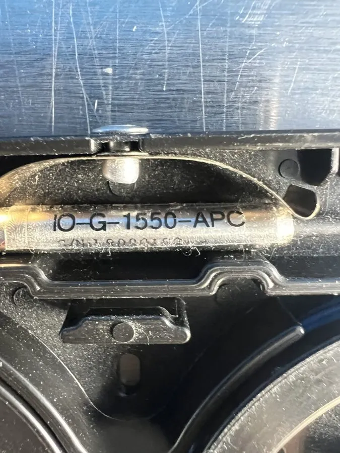 Разъём Thorlabs IO-G-1550-APC Fiber Optic Isolator 1550 nm PM FC/APC Connectors — фото лота 2