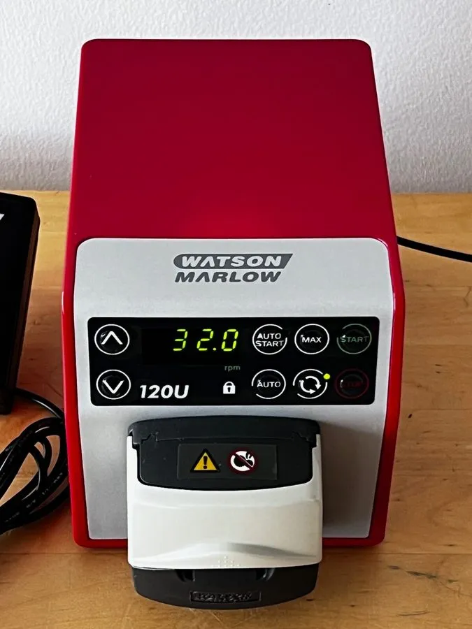 Насос Watson-Marlow 2021, 120 U/DV Peristaltic Pump, Flow 0.02-170mL/min — фото лота 1