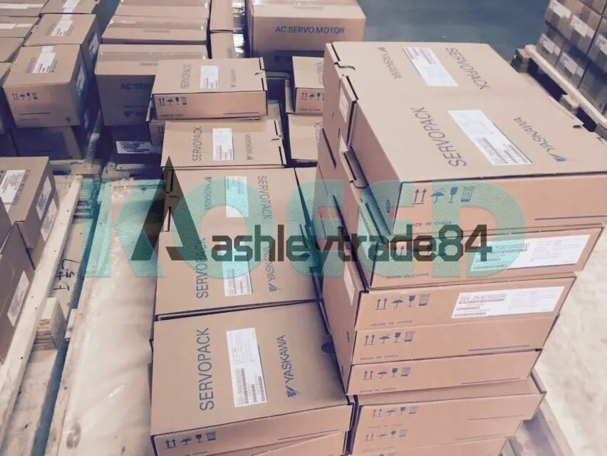 Сервопривод YASKAWA SERVO DRIVER SGD7S-180A00A