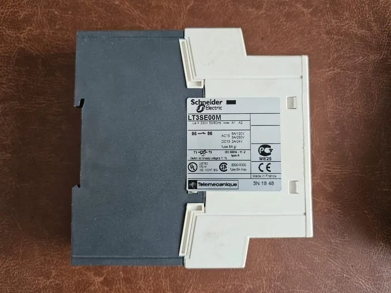Реле защиты SCHNEIDER ELECTRIC LT3SE00M THERMISTOR PROTECTION RELAY VOLTAGE 220V — фото лота 1