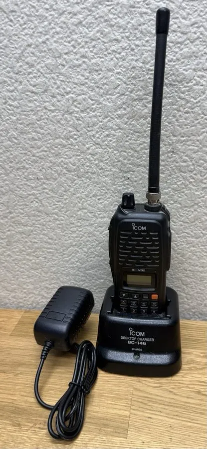 Радиостанция IC-V82 7W 3-7KM VHF Transceiver VHF Radio Walkie Talkie Handheld Tr