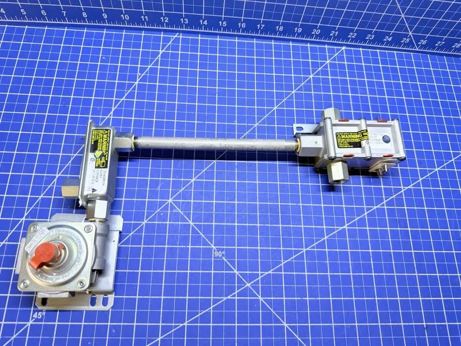 Клапан KitchenAid Whirlpool Range Pressure Regulator Valve P# W10518493 W1029383