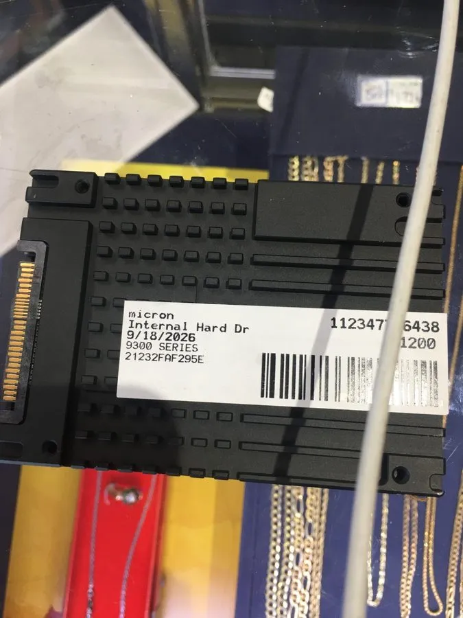 SSD-накопитель MICRON MTFDHAL6T4TDR 6.4TB 2.5" NVmE U.2 SSD 9300 Max 12k Hrs 95%