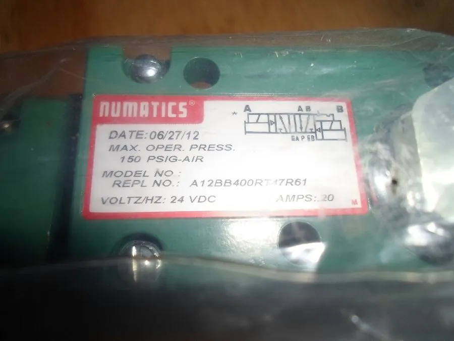 Электромагнитный клапан Numatics A12BB400RT47R61 Pneumatic Solenoid Valve 24VDC