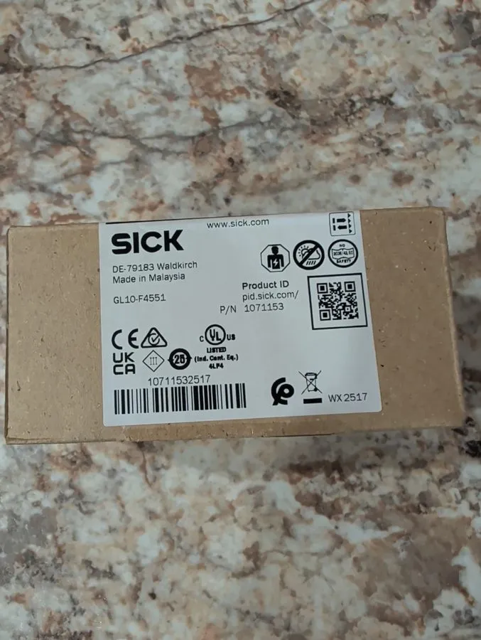 Фотоэлектрический датчик SICK GL10-F4551 photoelectric sensor 1071153 — фото лота 1