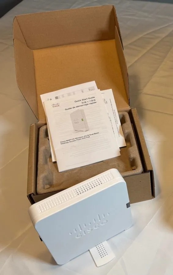 Точка доступа Wi-Fi Cisco WAP125 Wireless AC/N Dual Band Access Point w/PoE WAP1