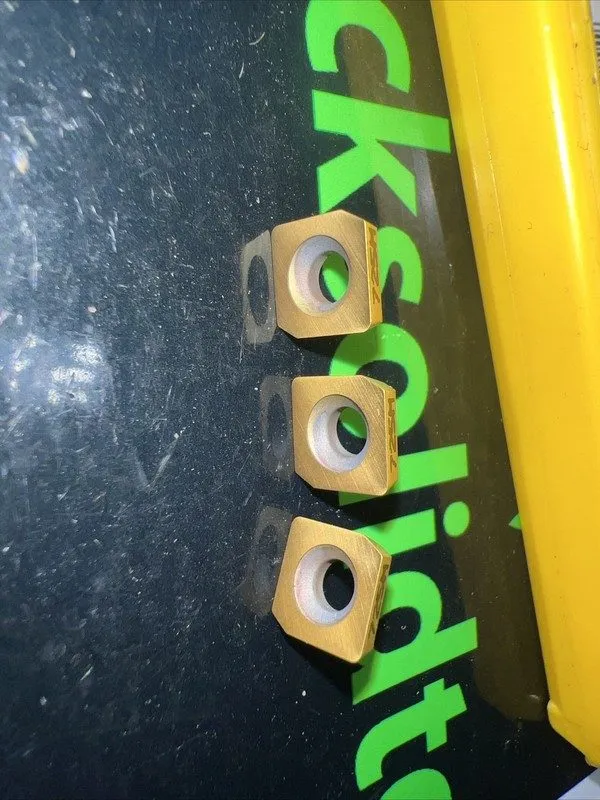 Режущий инструмент KENNAMETAL SDEB080208D KC725M Chamfer Mill Insert SDEB R=0.8 — фото лота 2
