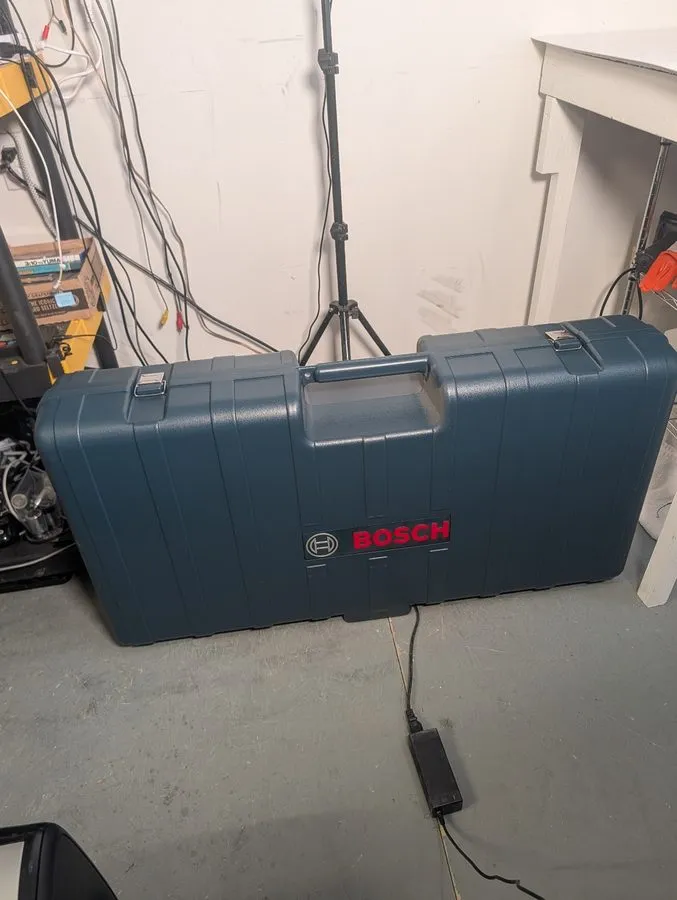 Геодезический прибор Bosch Revolve2000 Self Leveling Horizontal/vertical Rotary  — фото лота 2