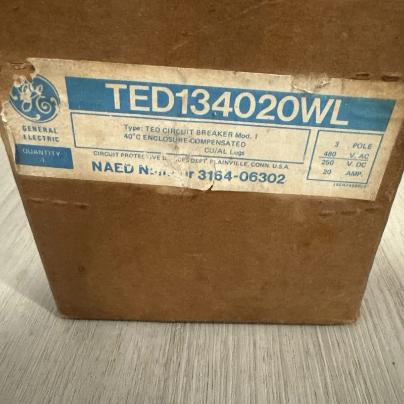 Автоматический выключатель GE TED134020 20-Amp 3-Pole Industrial Circuit Breaker — фото лота 4