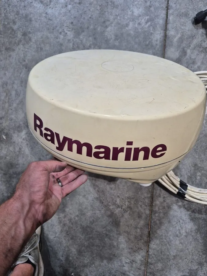 Радар Raymarine 2D M92650 Raytheon Pathfinder R70 R80 RL70C RL80C SL70 2kW 18" R — фото лота 1