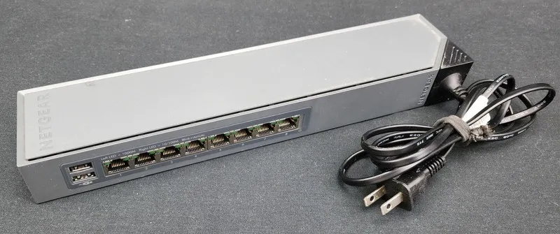 Коммутатор Netgear ProSafe GSS108E 8-Port Gigabit Managed Network Switch