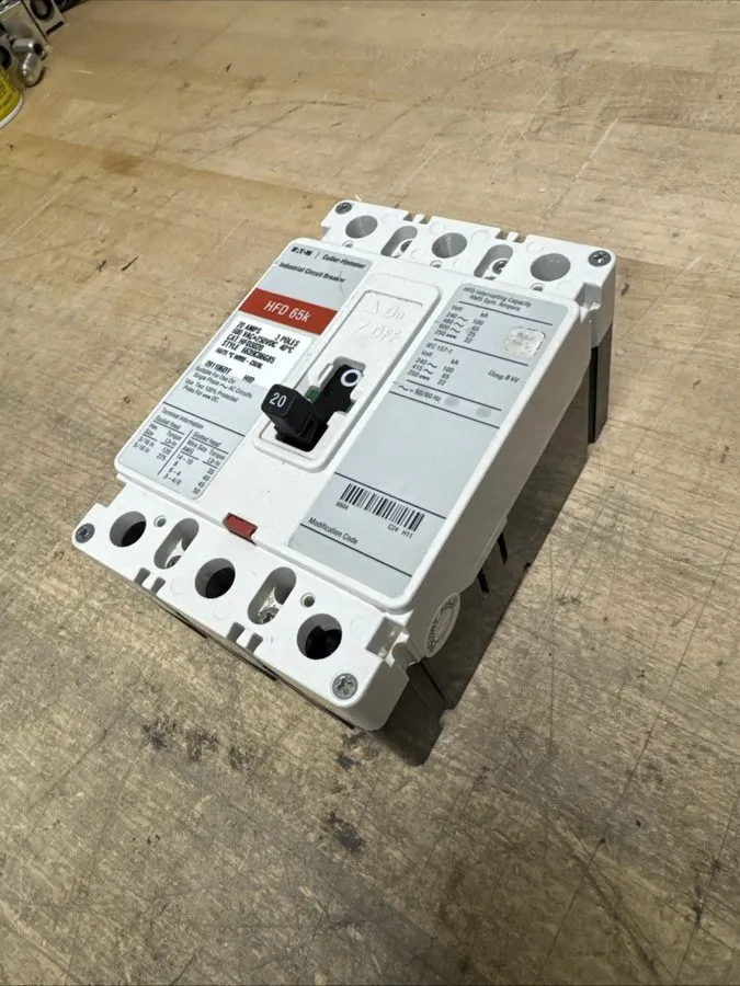 Автоматический выключатель EATON HFD3020 3 pole 20 amp 600 VAC 65kA@480v Type HF