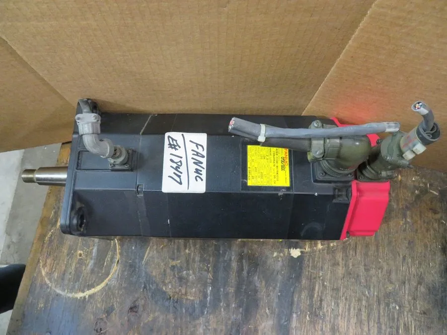 Серводвигатель FANUC AC SERVO MOTOR αM30 AM30/3000 M30/3000 17A 134V 3.8kW A06B-