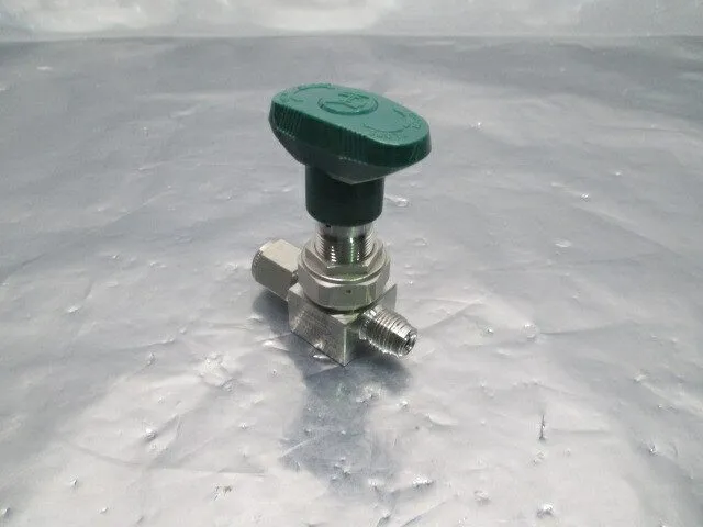 Клапан SWAGELOK 6LV-DAVR4-P STAINLESS STEEL DIAPHRAGM VALVE