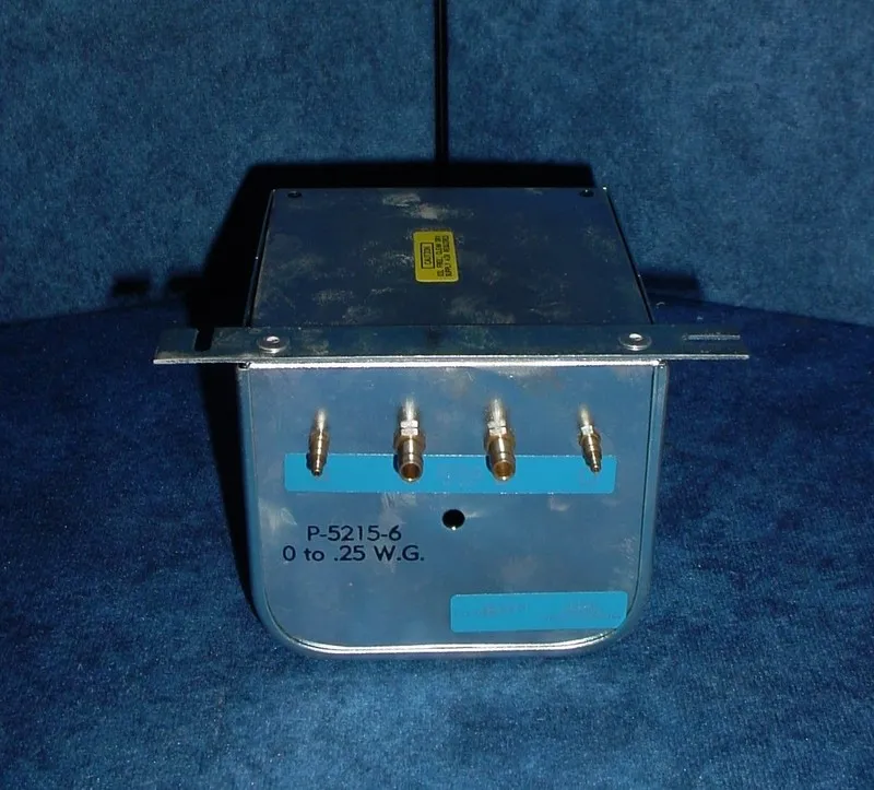 Датчик давления Johnson Controls Differential Pressure Transmitter, P-5215-6 0-.