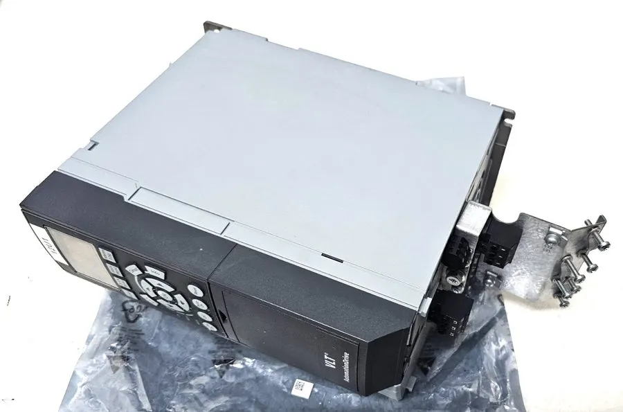 Частотный преобразователь DANFOSS 131H3493 VLT AUTOMATION DRIVE FC-302 FREQUENCY