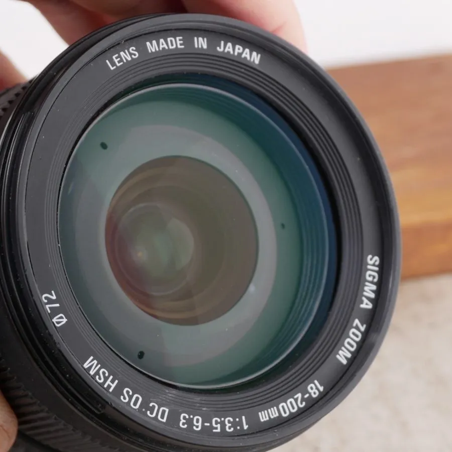 Объектив Sigma DC 18-200mm f/3.5-6.3 HSM Zoom Camera Lens