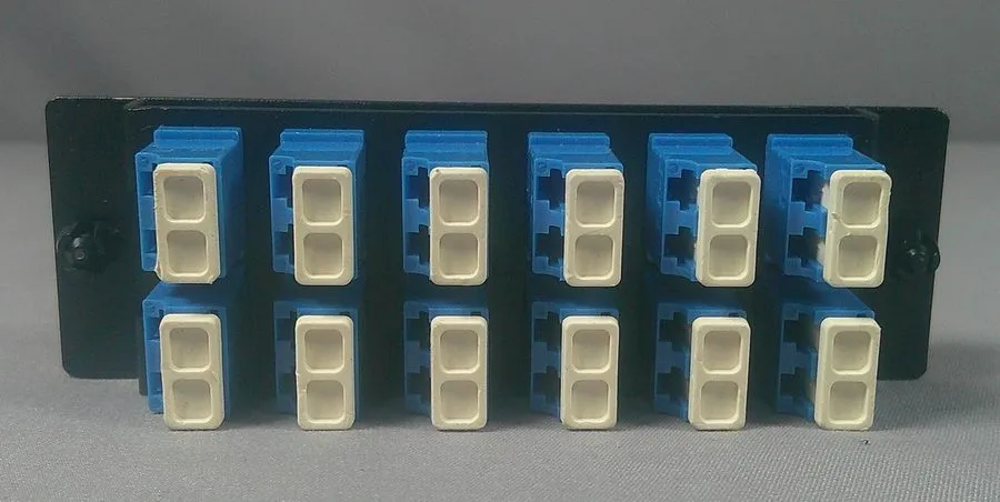 Оптический модуль FS FHD Fiber Adapter Panel 12 LC UPC Duplex OS2 Zirconia FHD-F