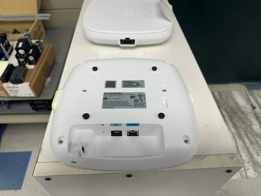 Точка доступа Cisco C9130AXE-B Cisco Catalyst 9130AXE Wireless AP