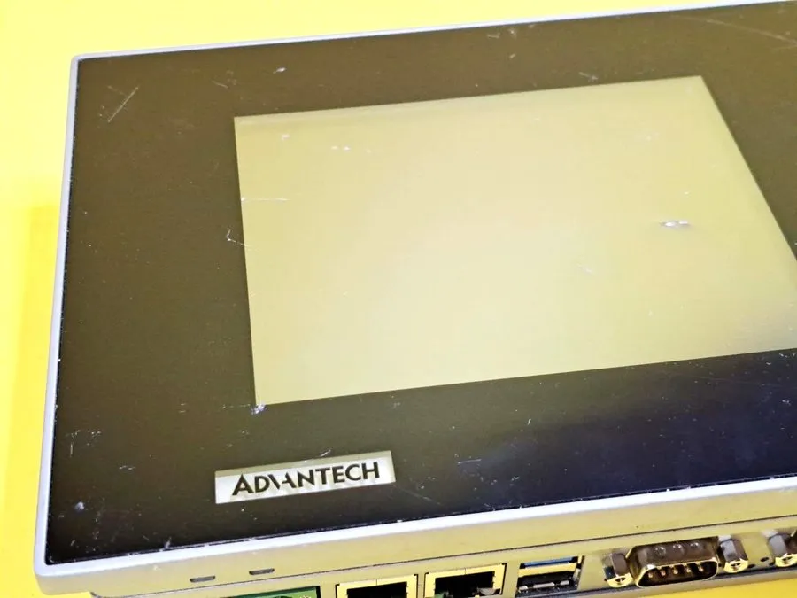 Промышленный компьютер 100% ADVANTECH TPC-651T COMPACT FANLESS INDUSTRIAL TOUCH 
